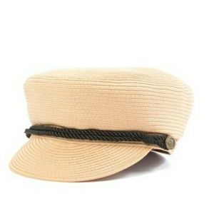 Vince Camuto hat
